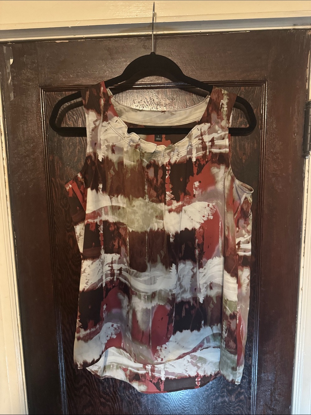 Simply Vera Wang Abstract Watercolor HiLo Tank in Burgundy, Olive, White Size S